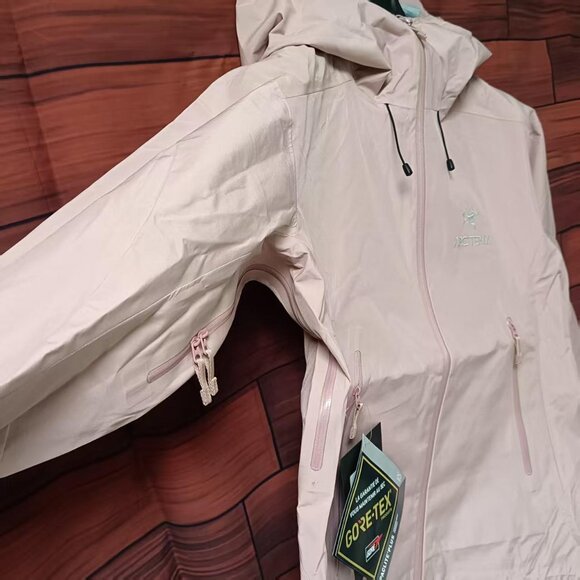 Arcteryx Beta Series Beta LT JacketHooded Hardshell Jacket, Size S - Picture 9 of 9